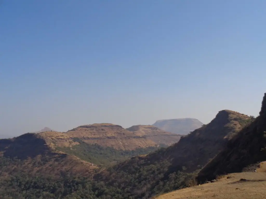 Table Mountain Cableway closure – Maintenance crew working on cableway infrastructure