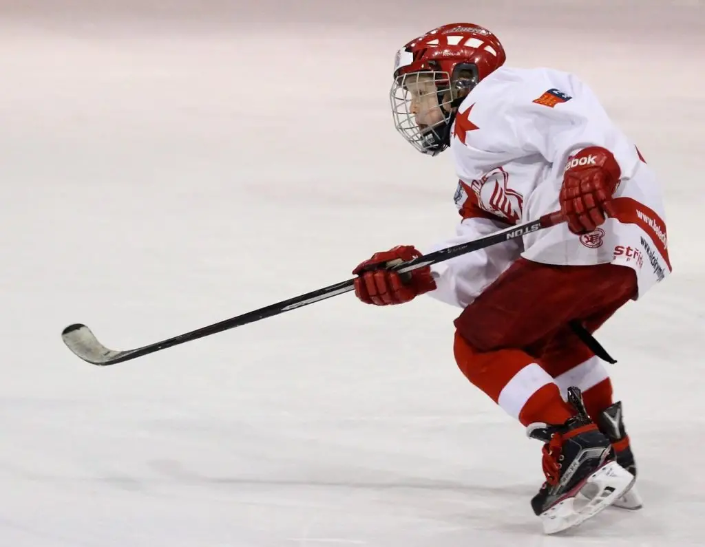 Emily Clark PWHL salary record – Women’s hockey milestone
