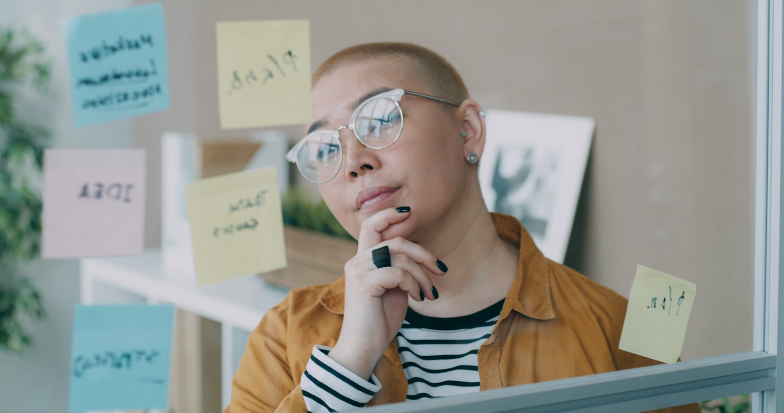 Artist Hiring Manager Key Considerations: 5 Powerful Truths Behind the Decision